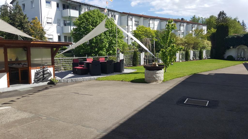 Burgauer Hof Apartment Exterior foto
